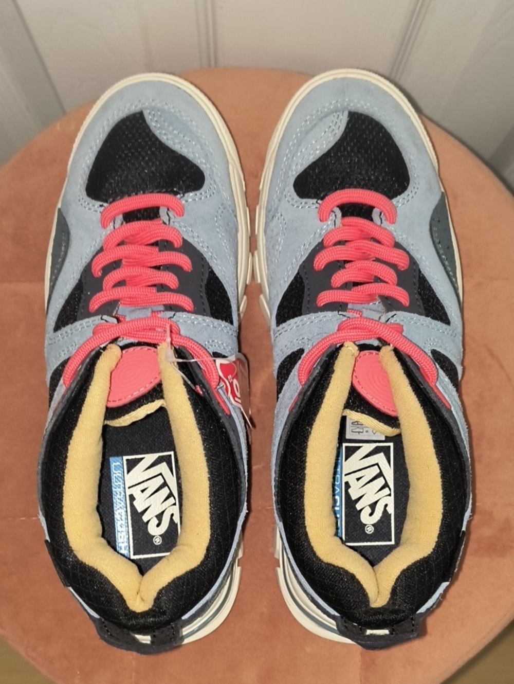 Vans AMZN Trailhead Shoes Size 7 Women's 5.5 Mens NWT - Picture 7 of 9